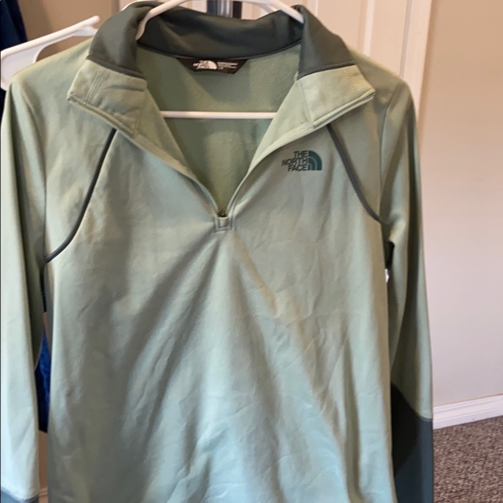 Green North Face pull over
